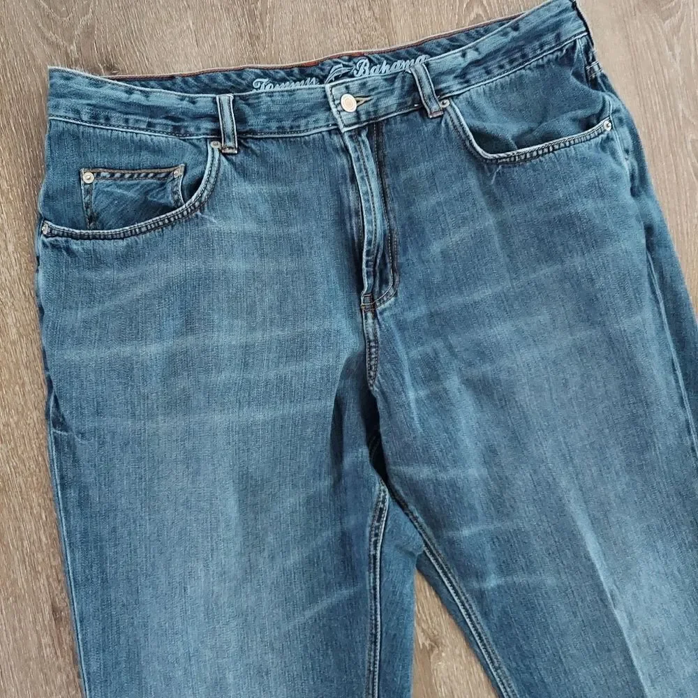 Tommy Bahama Men's Classic Fit Straight Leg Medium Wash Jeans Size 42/30